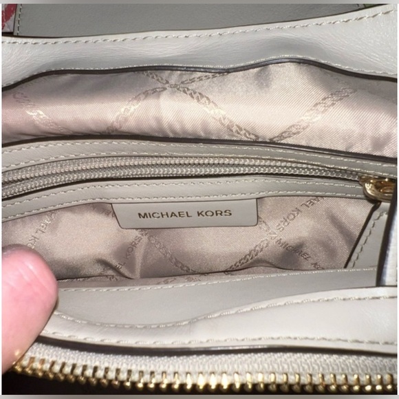 Michael Kors Petal Pink Raven Medium Backpack in EUC - Picture 7 of 16